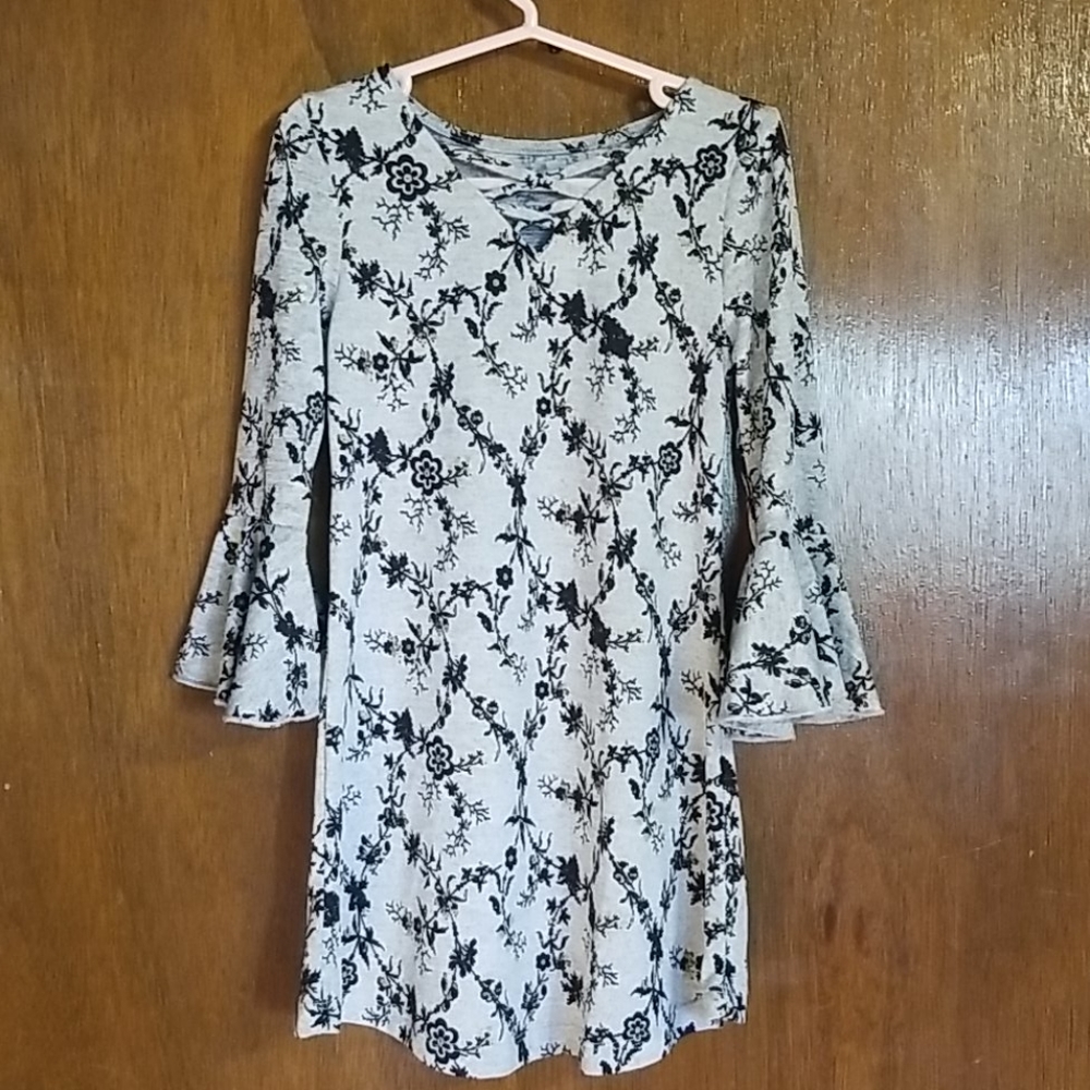 Girls dress